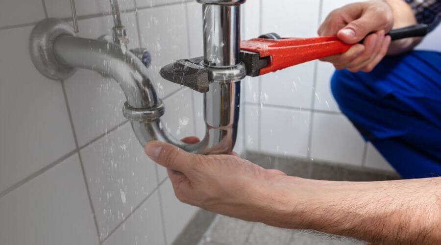 Local expert plumbing services in Elrama, PA